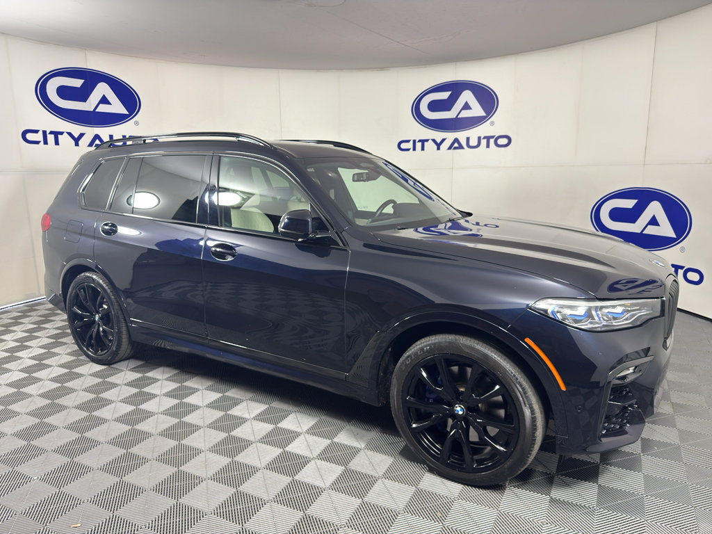 Used 2020 BMW X7 M50i AWD/4WD image 1