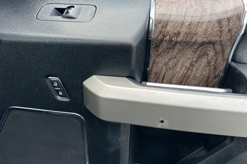 Used 2017 Ford F350 Lariat w/ Lariat Ultimate Package image 19