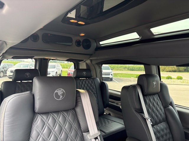 Used 2023 Chevrolet Express 2500 RWD image 15