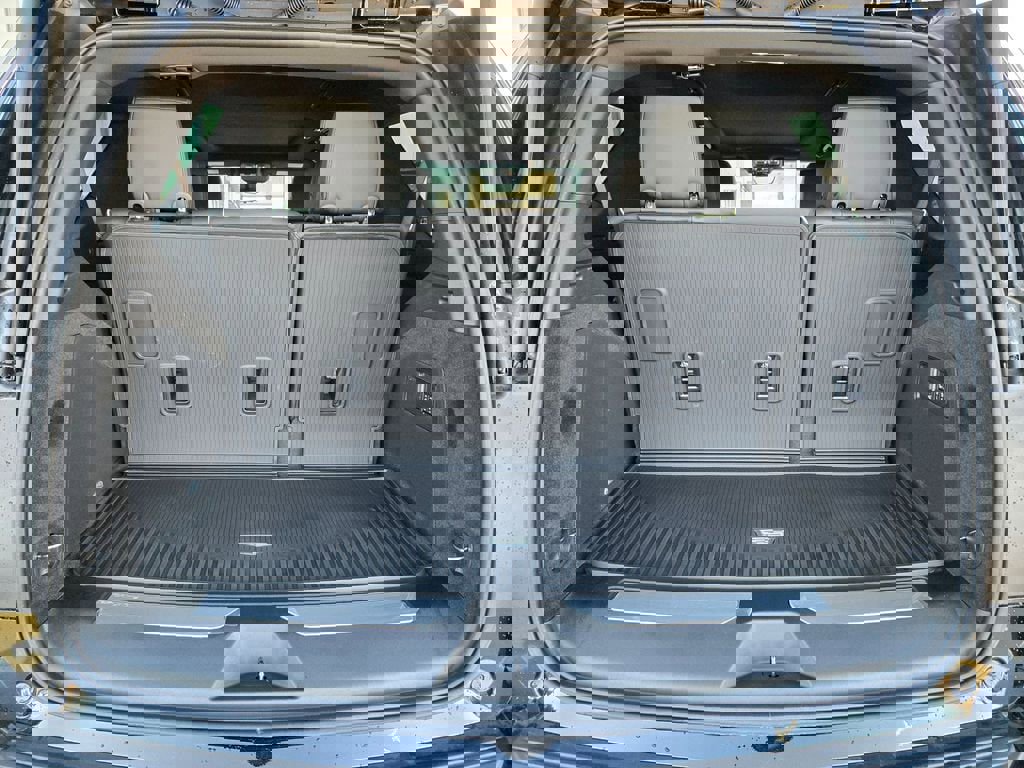 New 2026 Cadillac Escalade Luxury w/ Touring Package image 32