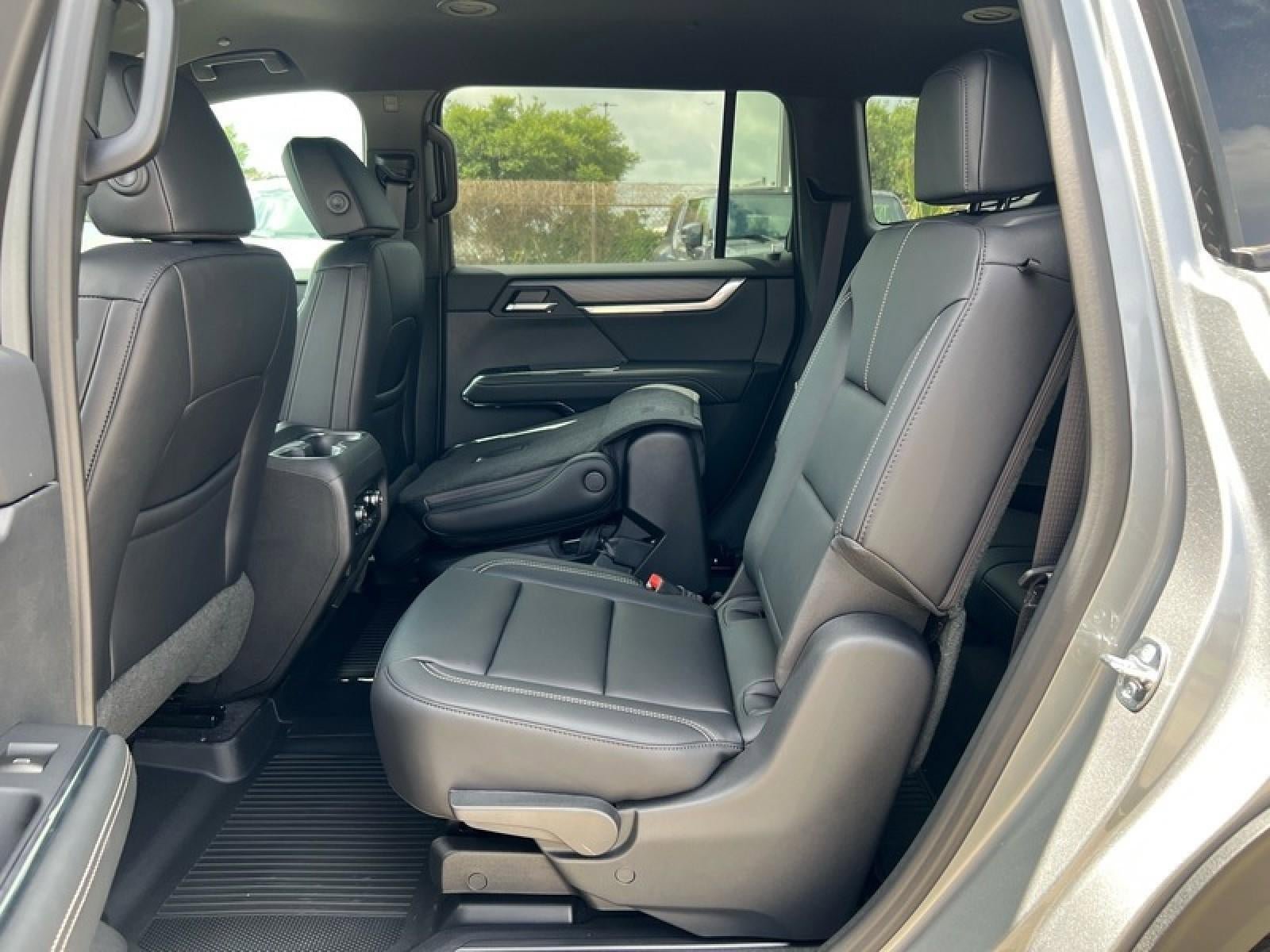 New 2026 GMC Acadia Elevation FWD image 29