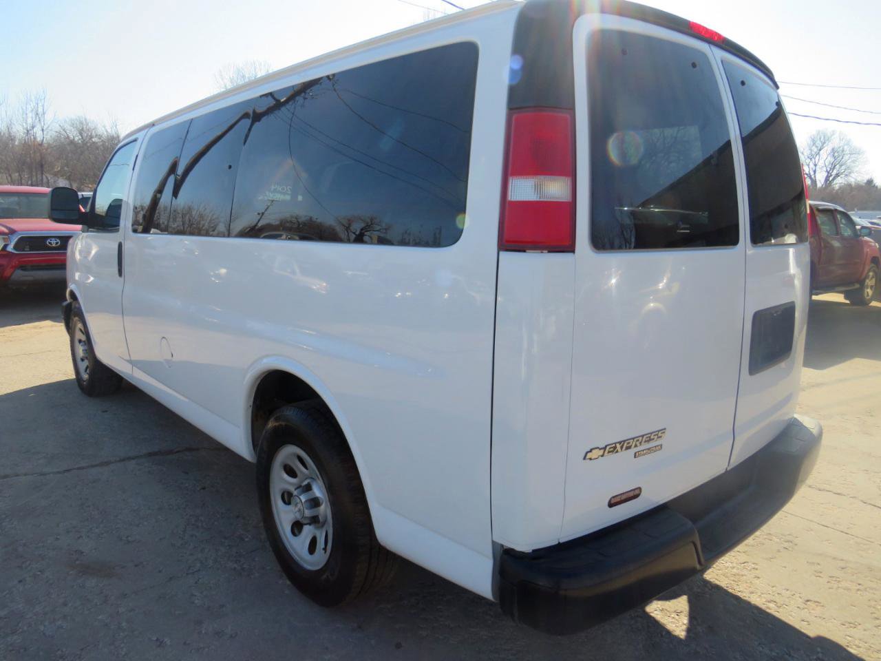 Used 2014 Chevrolet Express 1500 LS image 7