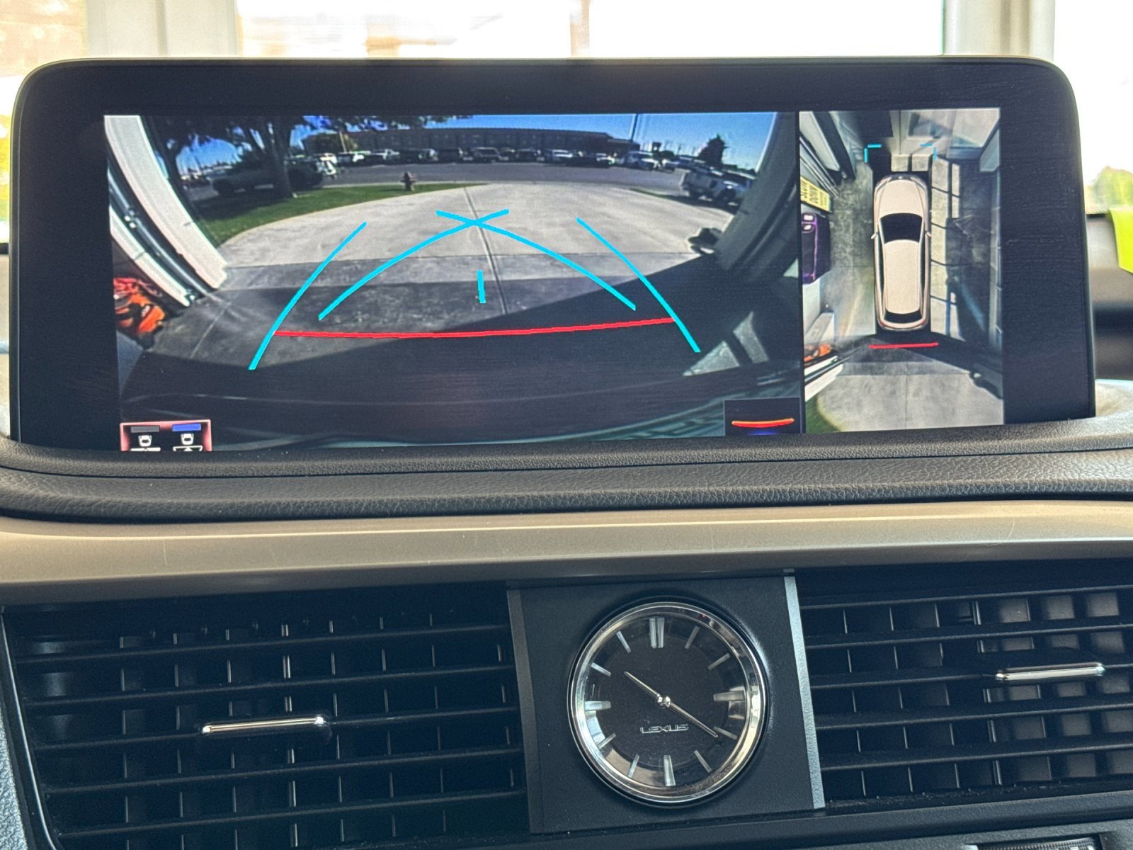 Used 2022 Lexus RX 450h AWD w/ Premium Package image 22