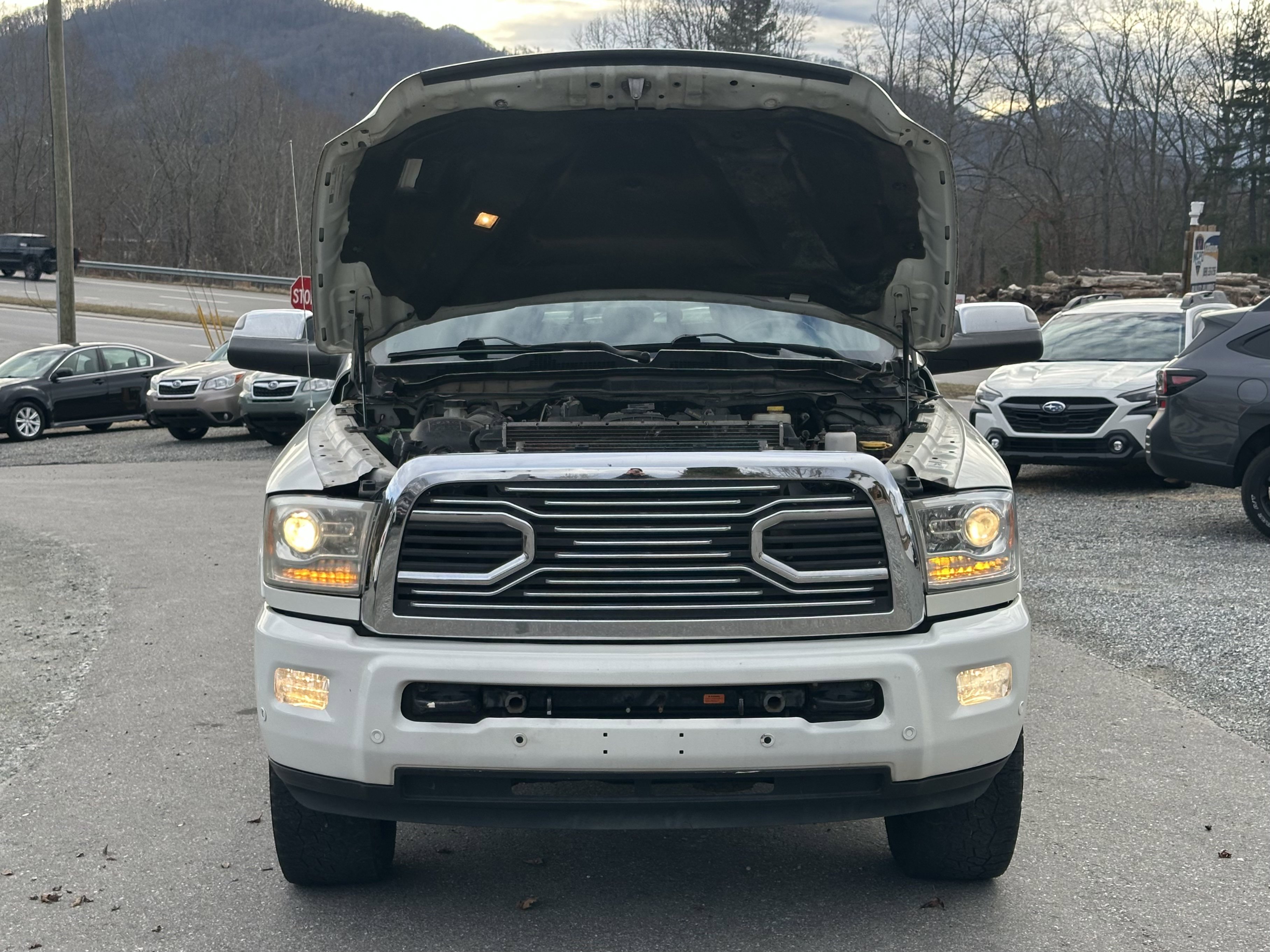 Used 2016 RAM 2500 Limited AWD/4WD image 17