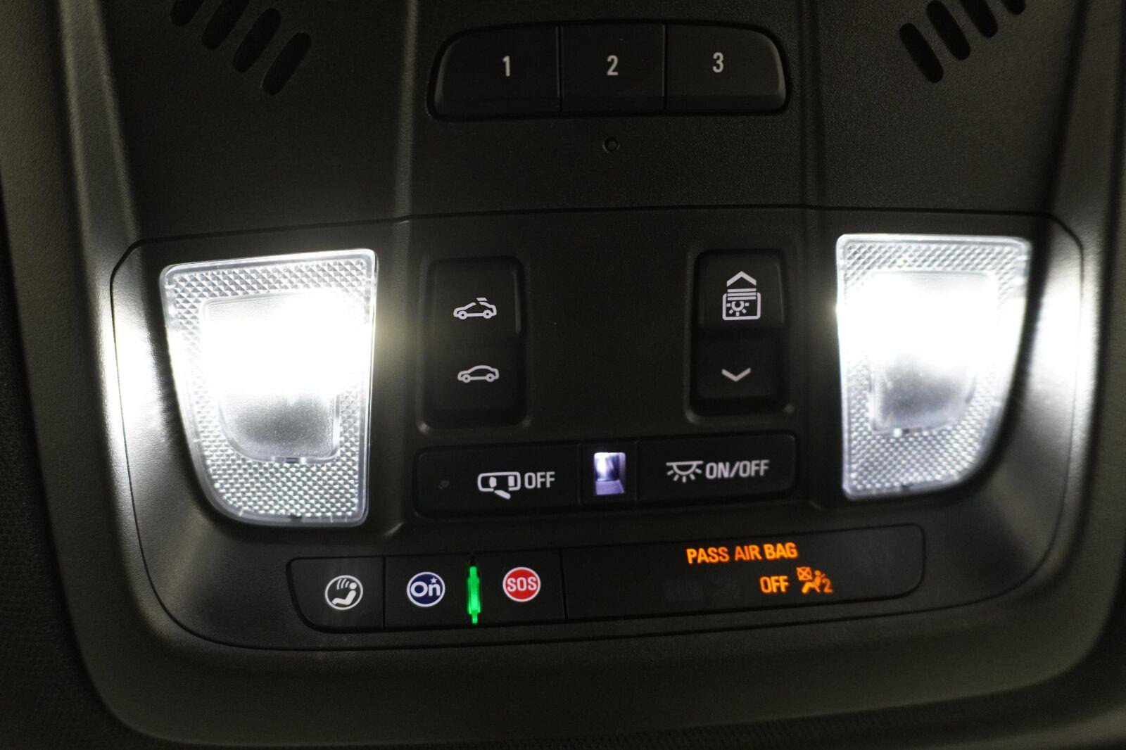 Used 2023 Chevrolet Blazer RS w/ Driver Confidence II Package FWD image 16