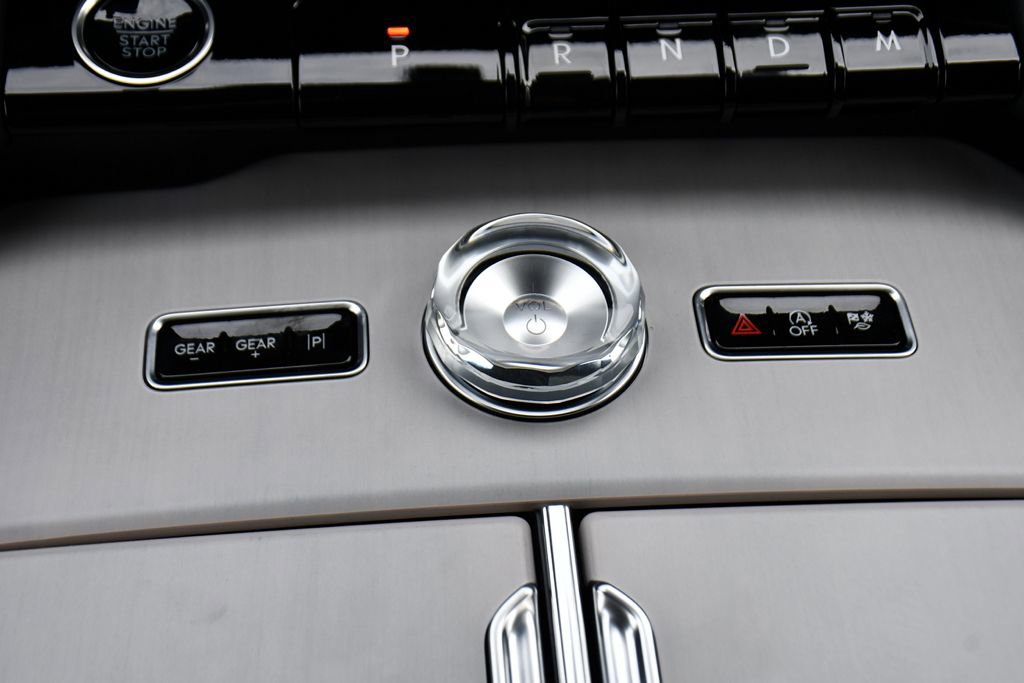 New 2026 Lincoln Navigator Premiere AWD/4WD image 33