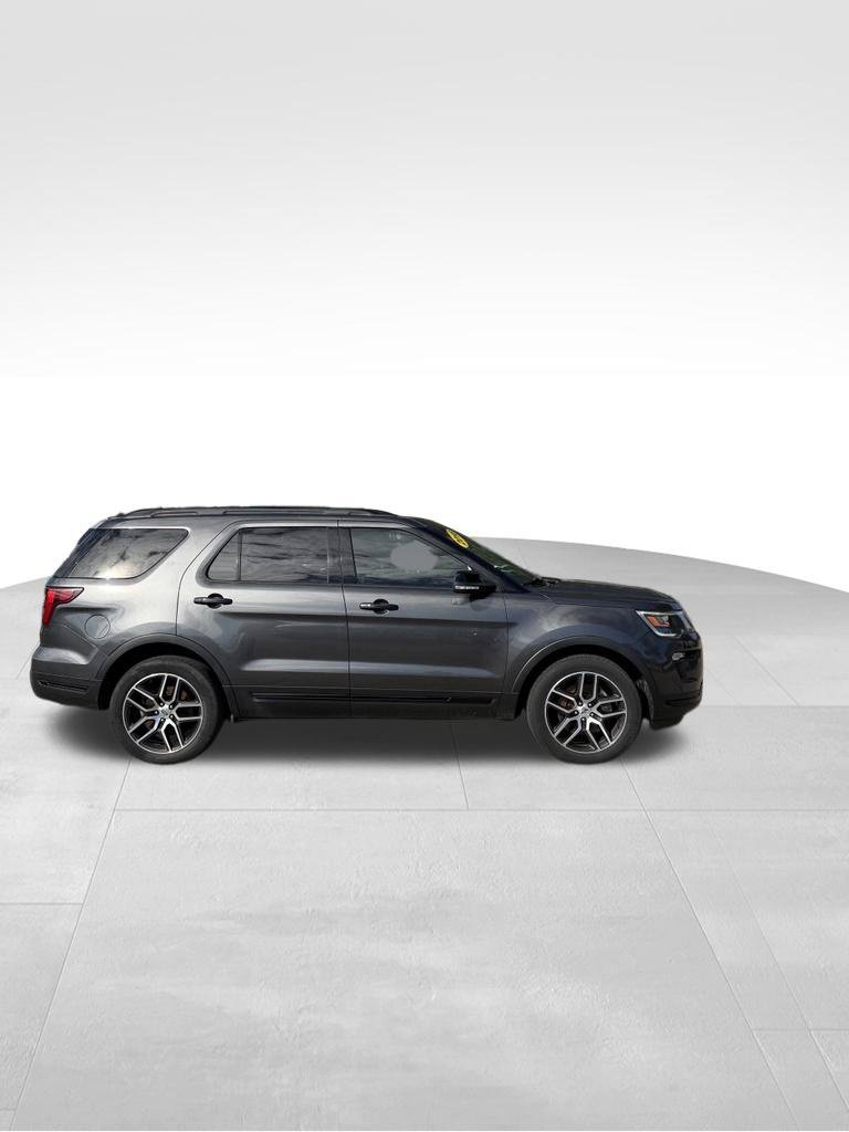 Used 2018 Ford Explorer Sport w/ Equipment Group 401A AWD/4WD image 4