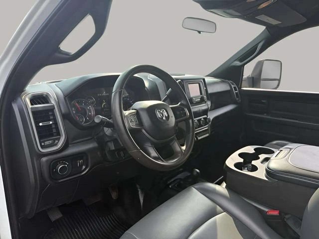 Used 2023 RAM 4500 Tradesman w/ Chrome Appearance Group AWD/4WD image 5
