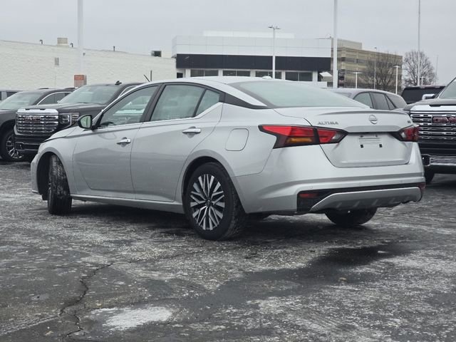 Used 2024 Nissan Altima 2.5 SV image 15
