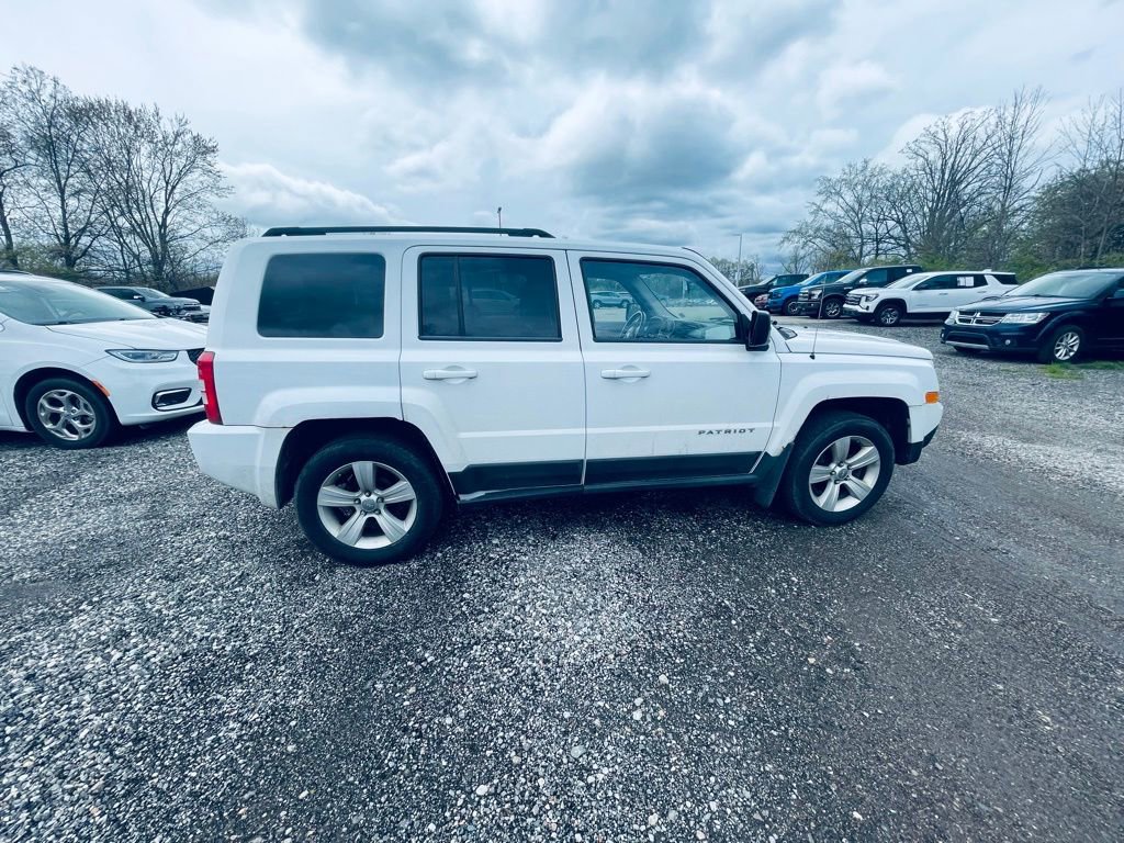 Used 2011 Jeep Patriot Sport AWD/4WD image 7