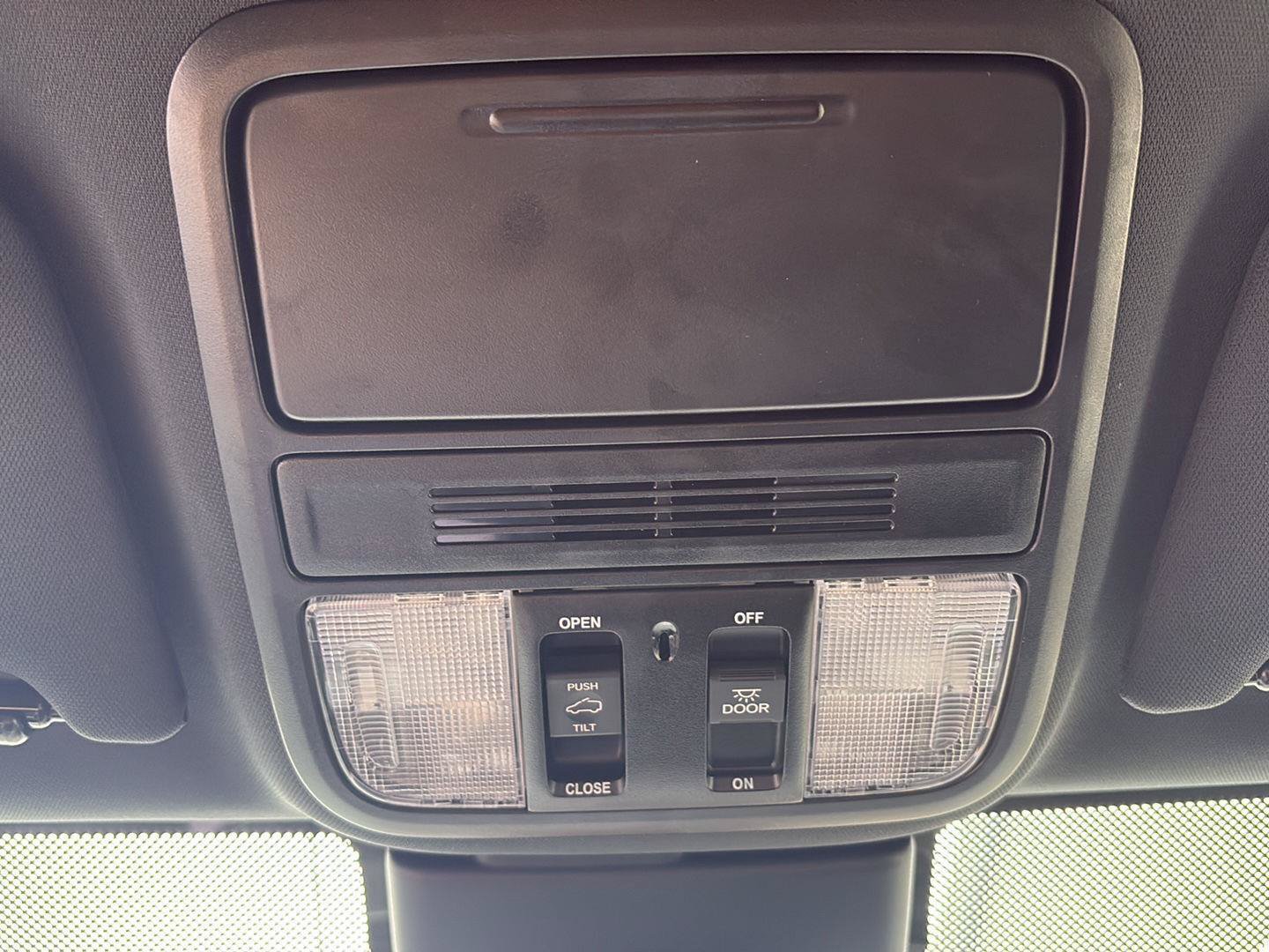 Used 2025 Honda Odyssey Sport-L image 26