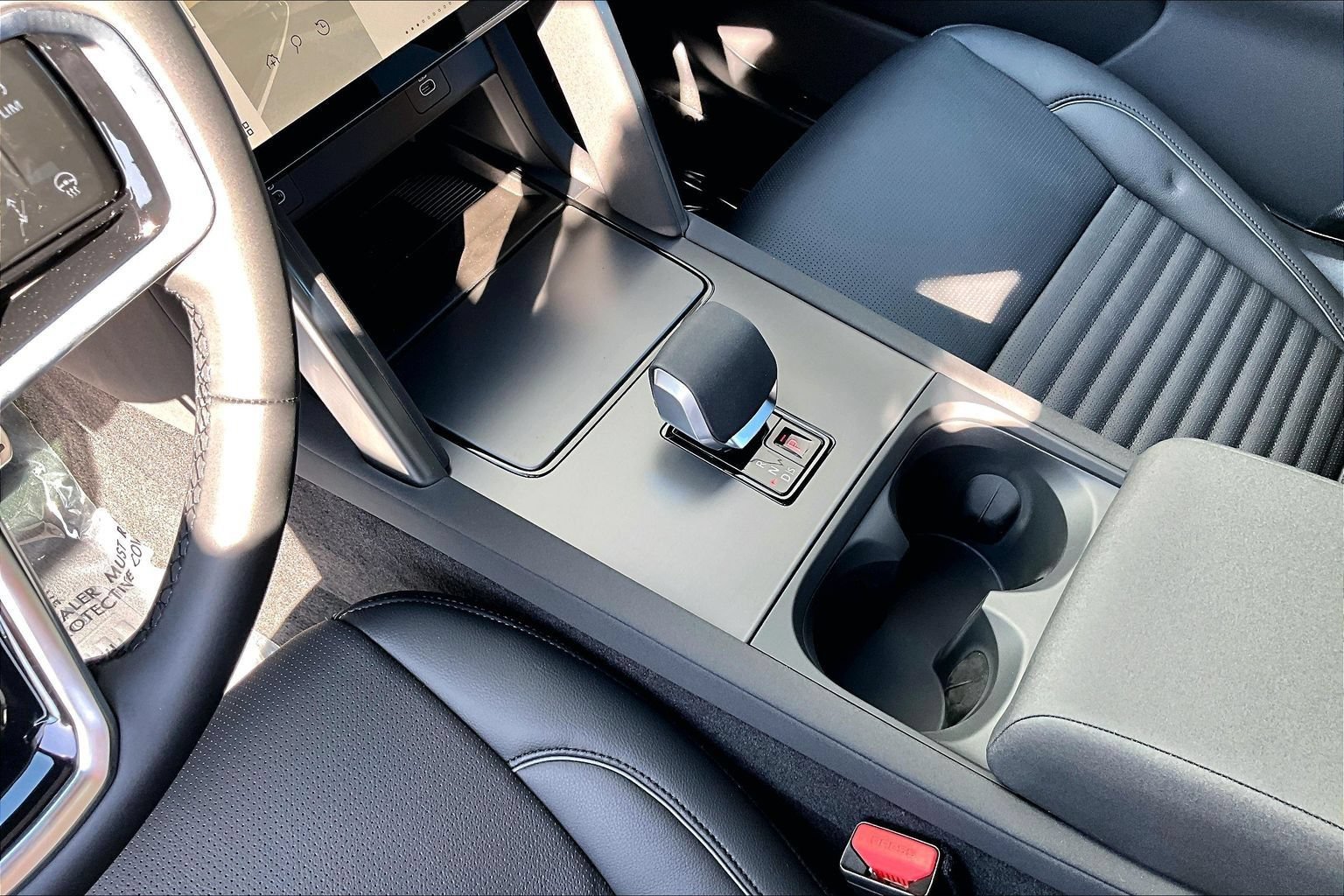 New 2026 Land Rover Discovery Sport Landmark AWD/4WD image 8