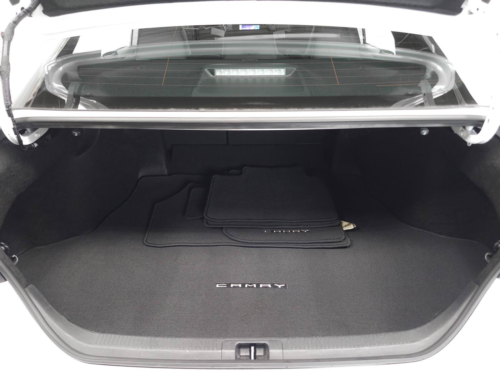 Certified 2026 Toyota Camry SE FWD image 10