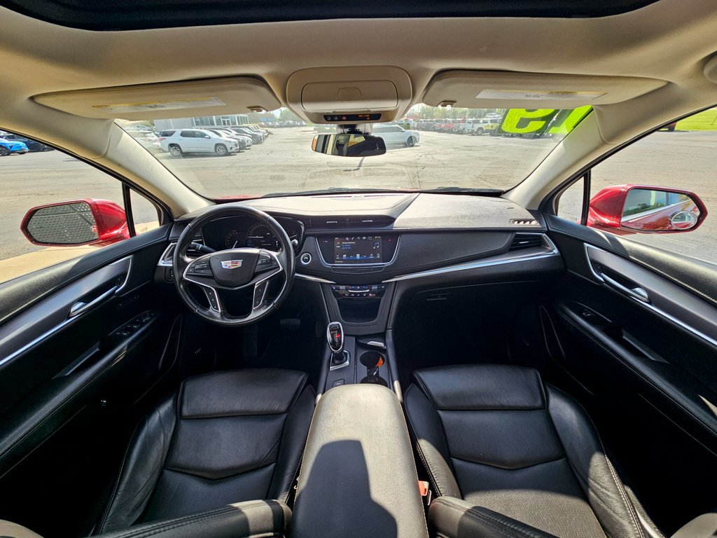 Used 2019 Cadillac XT5 Luxury AWD/4WD image 6