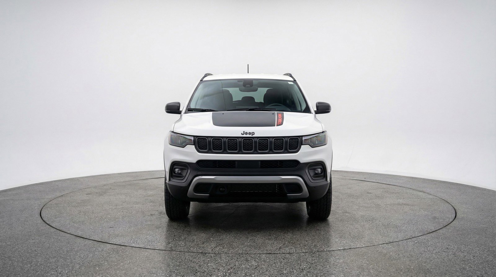 Used 2025 Jeep Compass Trailhawk AWD/4WD image 2