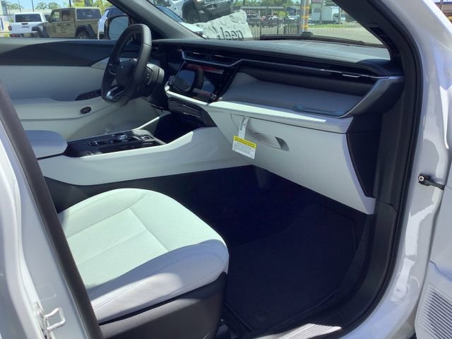New 2026 Jeep Cherokee Laredo AWD/4WD image 31