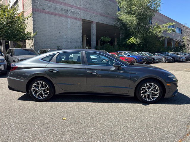 Used 2023 Hyundai Sonata SEL w/ Convenience Package FWD image 18