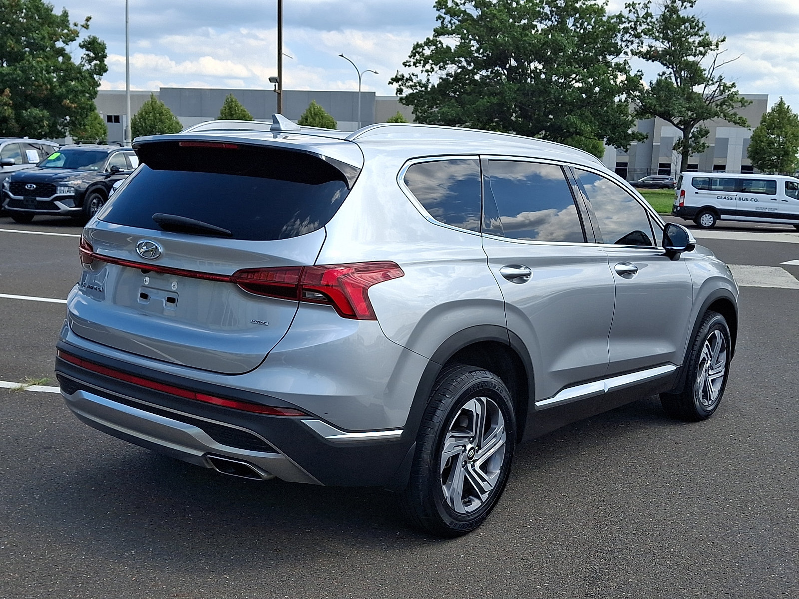 Certified 2023 Hyundai Santa Fe SEL w/ Premium Package AWD/4WD image 6