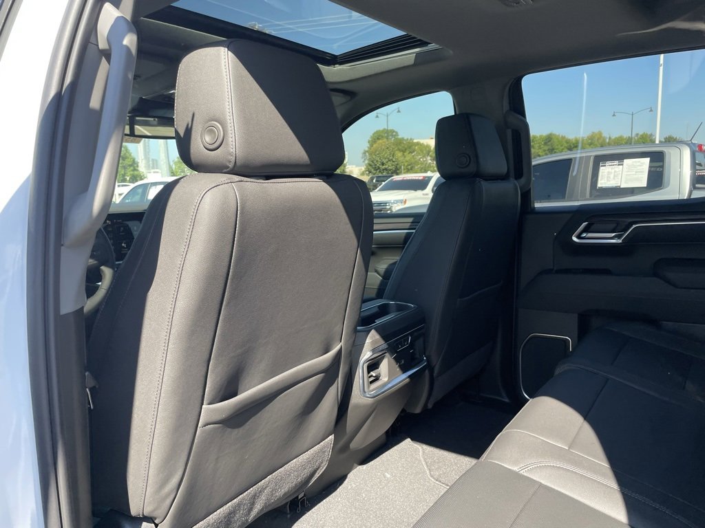 New 2026 GMC Sierra 1500 SLT w/ SLT Premium Package image 28