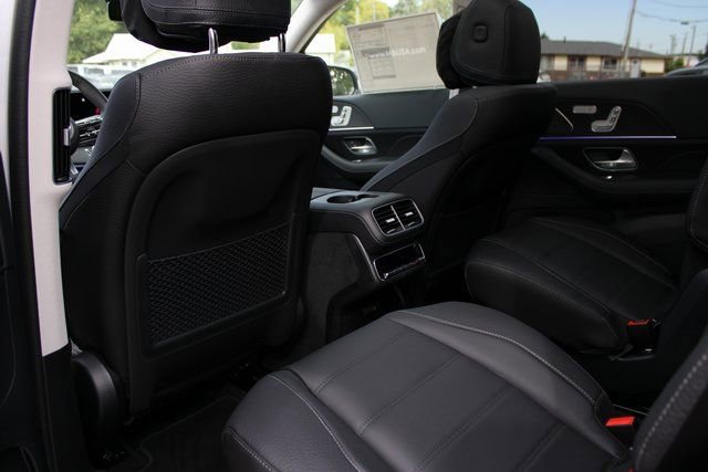 New 2026 Mercedes-Benz GLS 450 4MATIC image 35