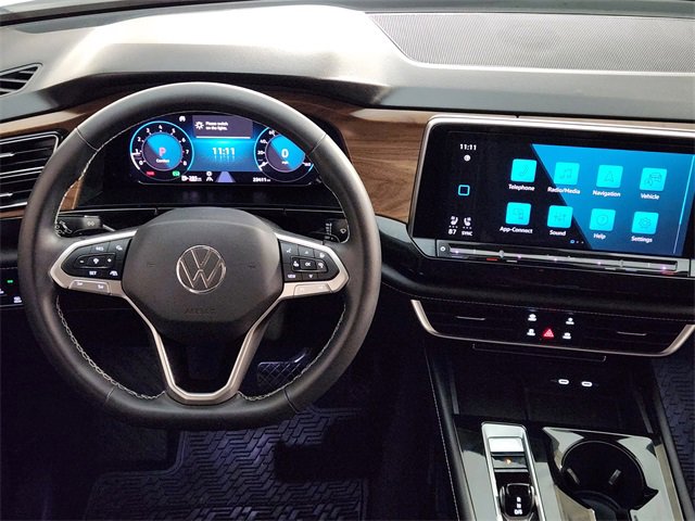 Used 2024 Volkswagen Atlas SE w/ Black Wheel Package image 26
