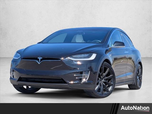 Used 2017 Tesla Model X 90D image 1