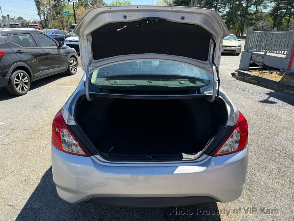 Used 2017 Nissan Versa S Plus image 19