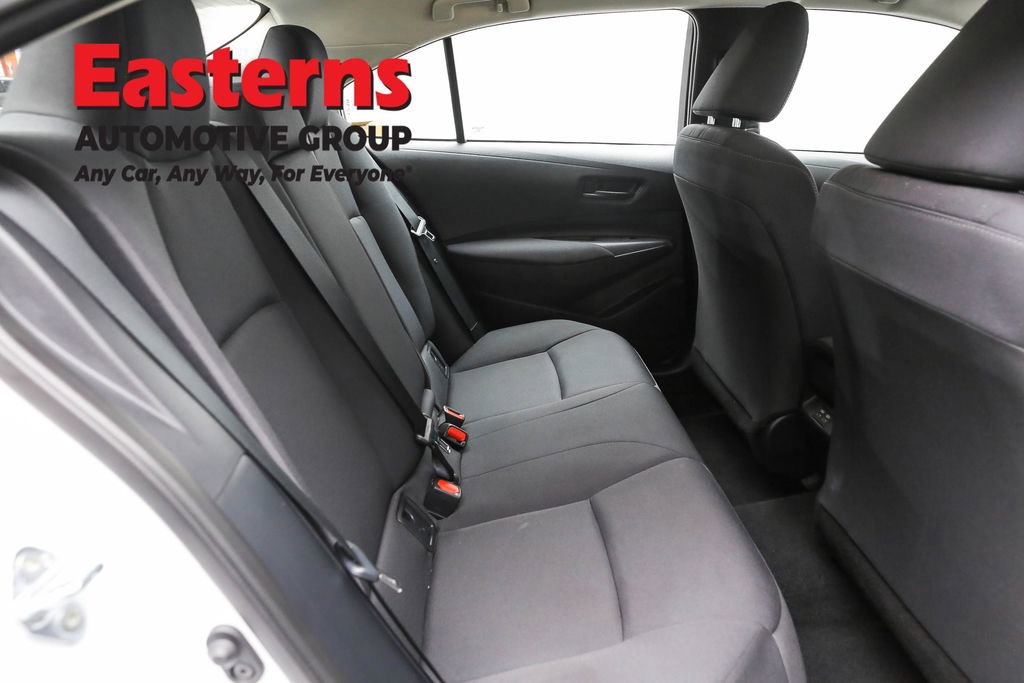 Used 2025 Toyota Corolla LE image 23