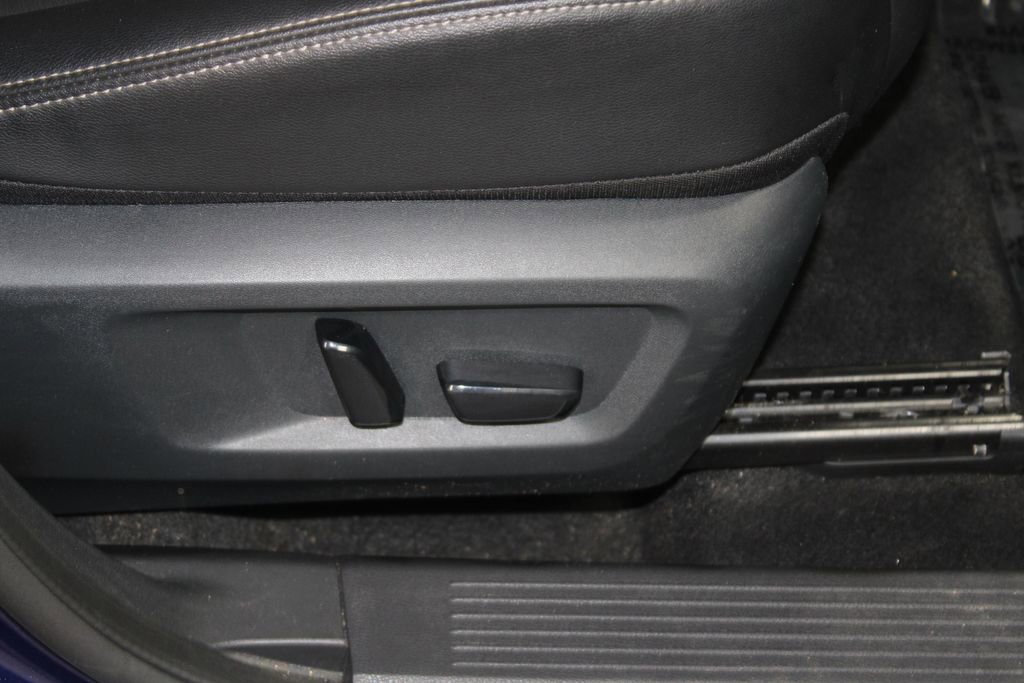 Used 2023 Nissan Rogue SL FWD image 26