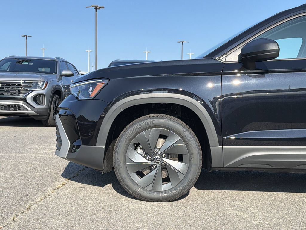 New 2026 Volkswagen Taos S FWD image 9