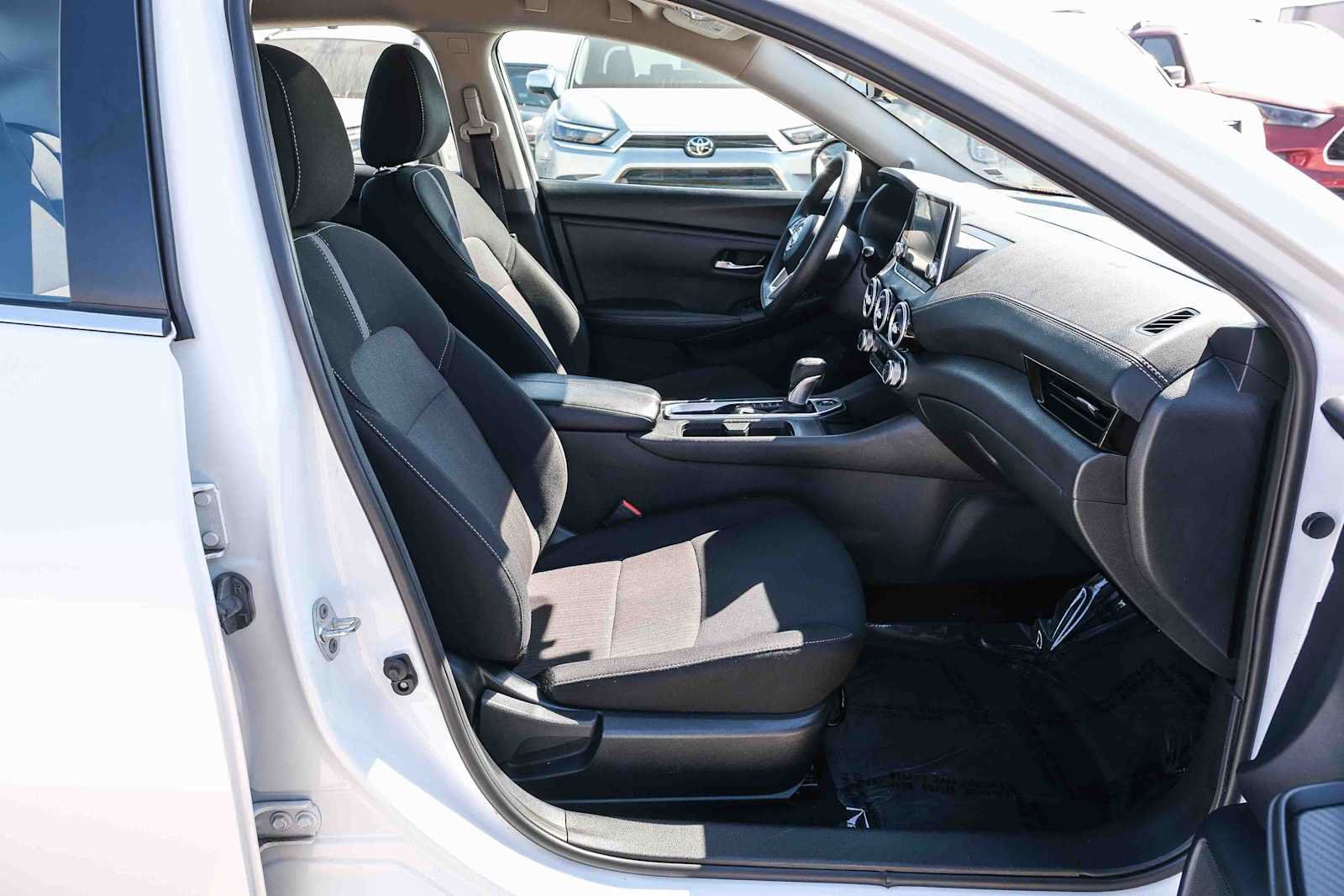 Used 2024 Nissan Sentra SV FWD image 18