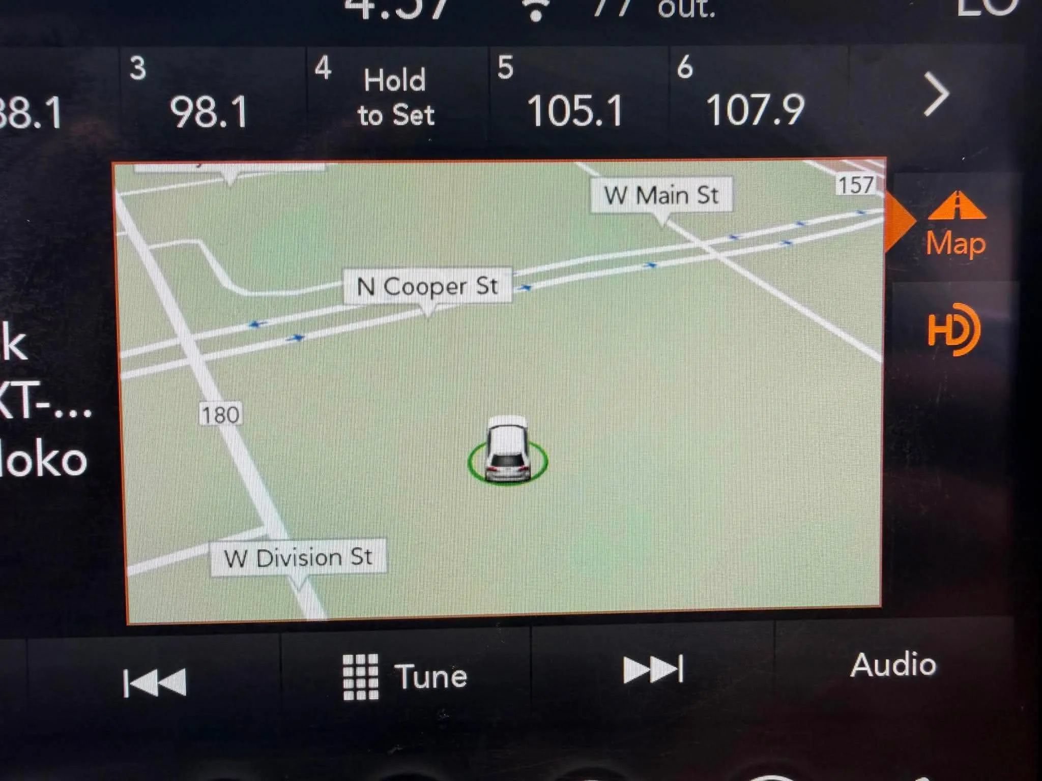 Used 2018 Jeep Grand Cherokee Altitude RWD image 11