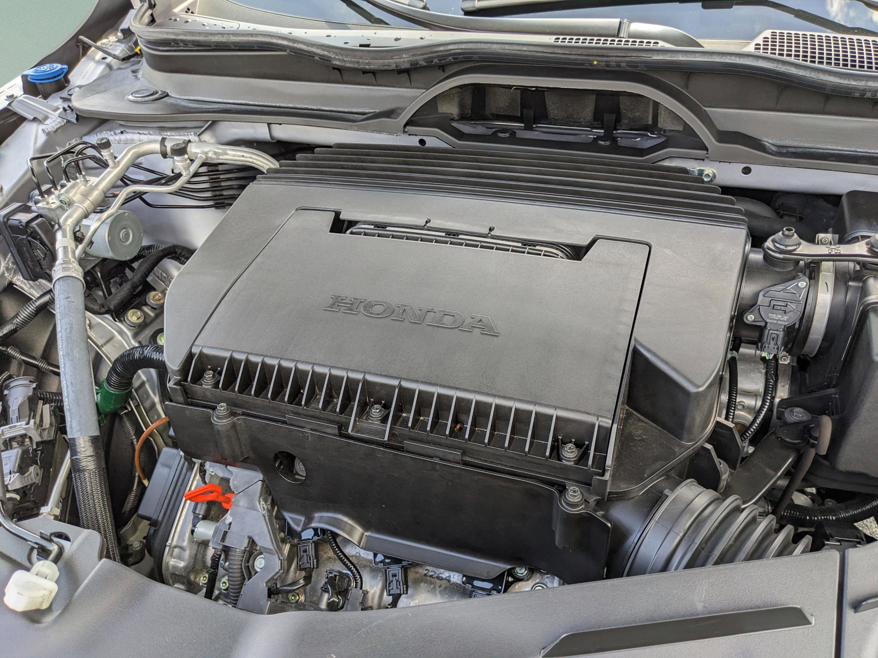 Used 2025 Honda Pilot Sport image 10