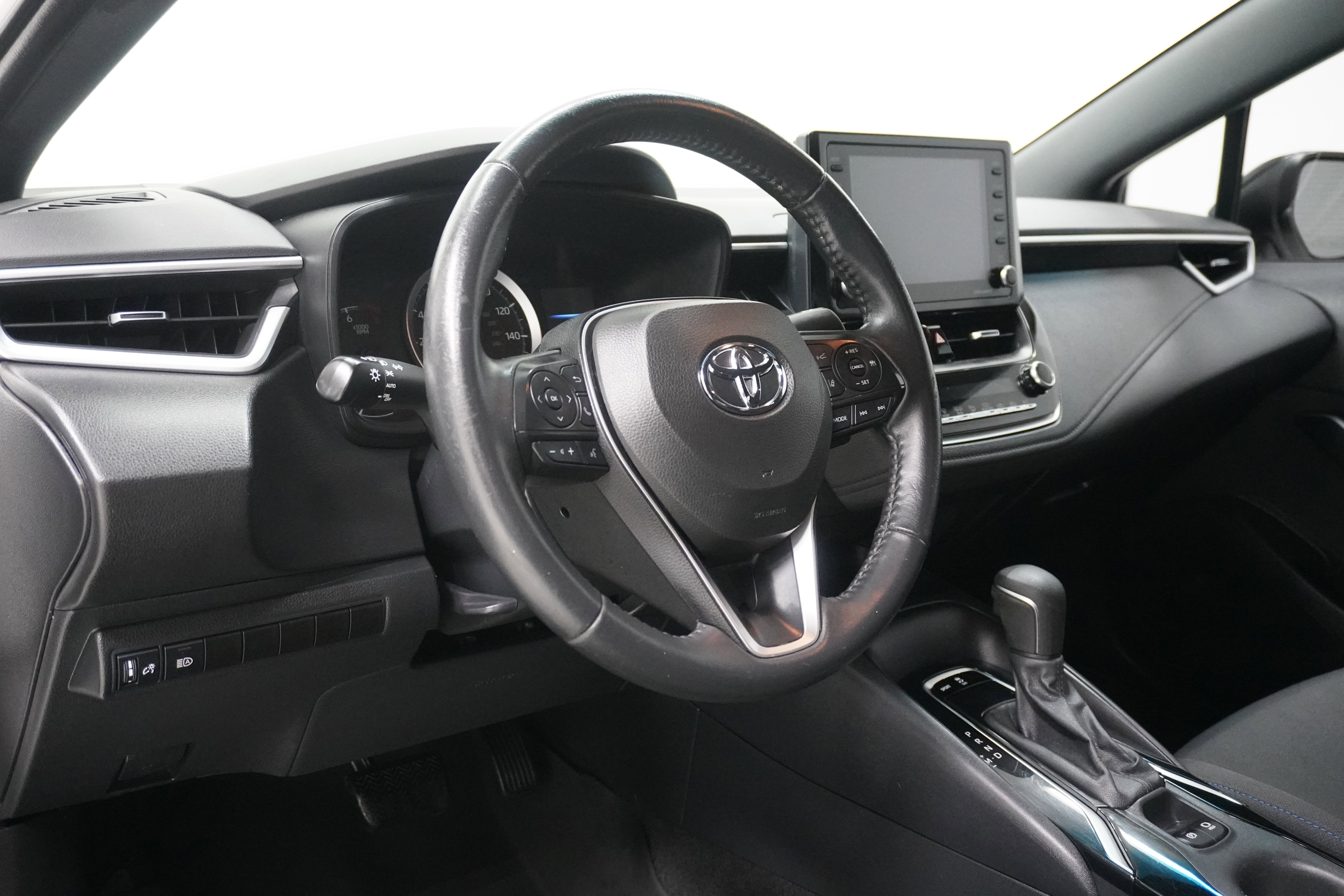 Used 2022 Toyota Corolla SE FWD image 9