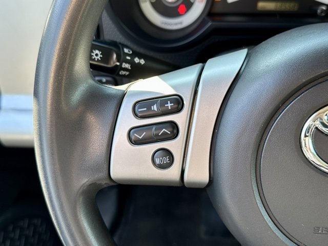 Used 2014 Toyota FJ Cruiser 4WD w/ Convenience Package image 35