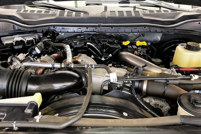 Used 2019 Ford F250 Lariat w/ Lariat Ultimate Package image 9