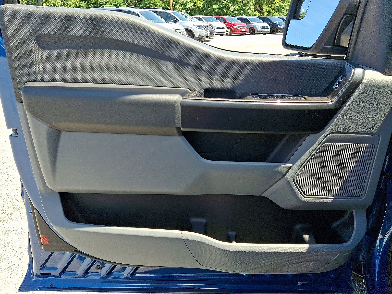 Used 2023 Ford F150 XL w/ XL Chrome Appearance Package AWD/4WD image 12