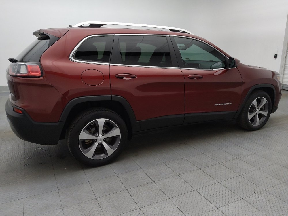 Used 2019 Jeep Cherokee Limited FWD image 10