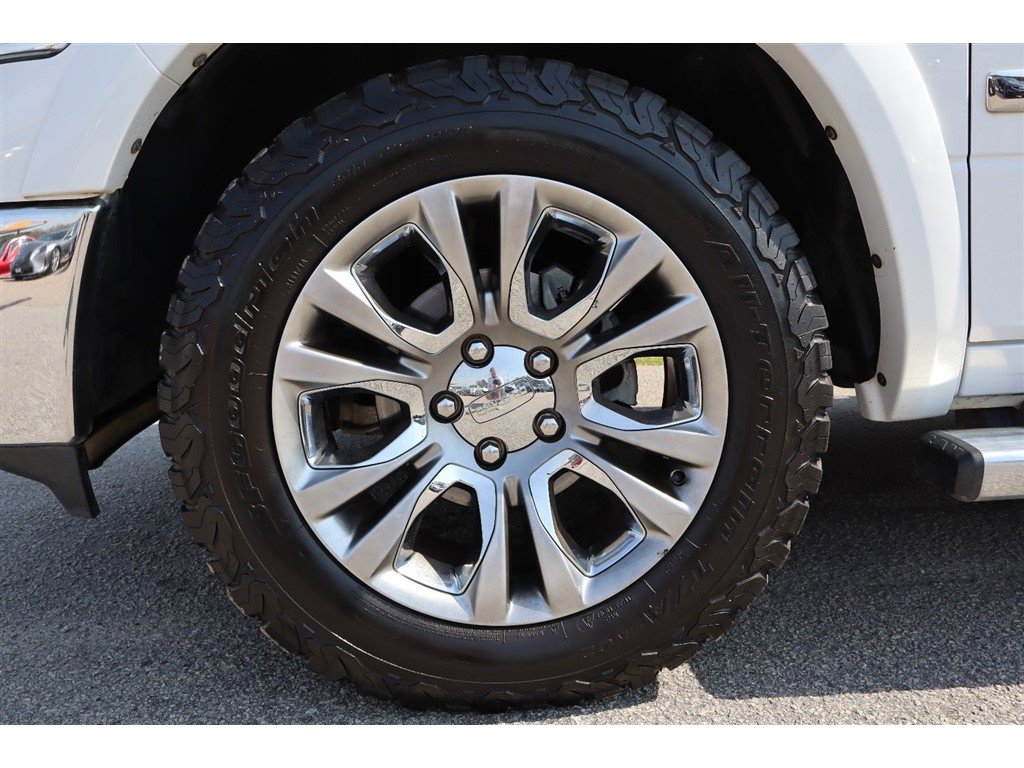 Used 2015 RAM 1500 Limited image 9