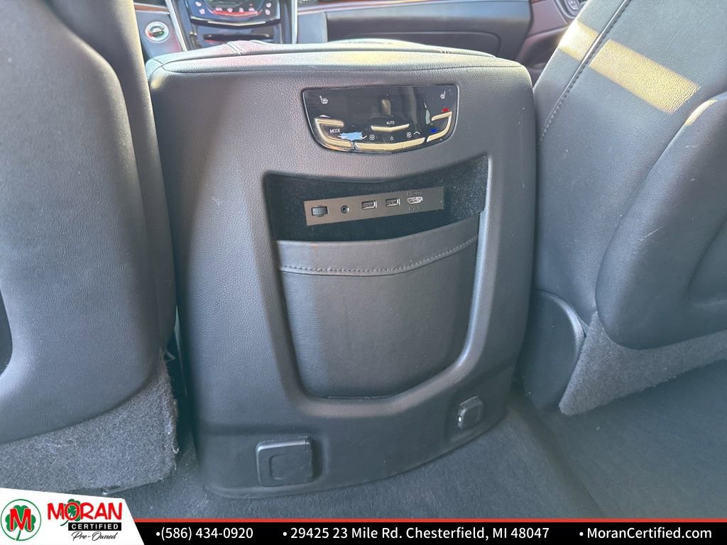 Used 2019 Cadillac Escalade Premium Luxury image 30