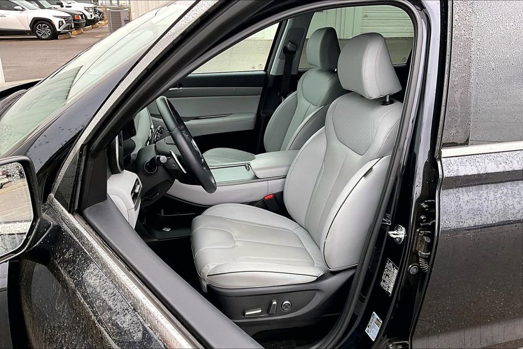 Used 2025 Hyundai Palisade SEL FWD image 33