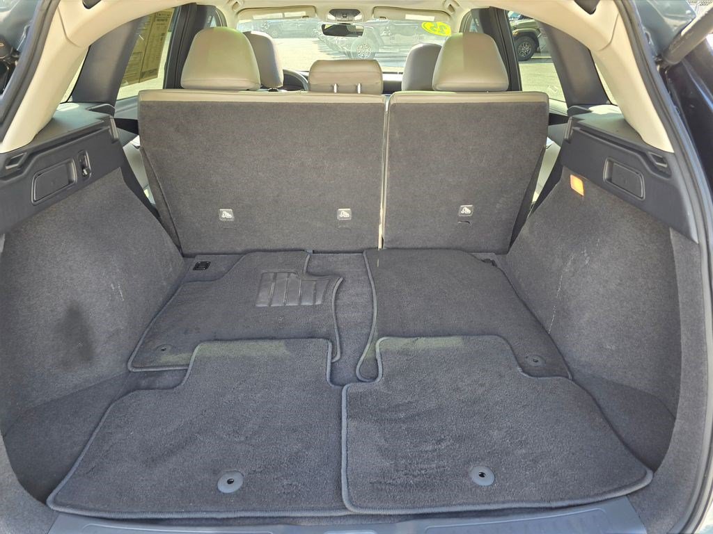 Used 2025 INFINITI QX50 Luxe AWD/4WD image 38