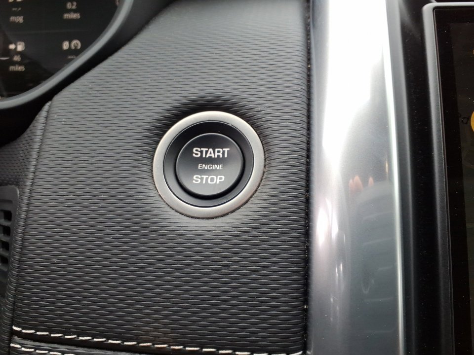 Certified 2024 Land Rover Discovery Dynamic SE image 20