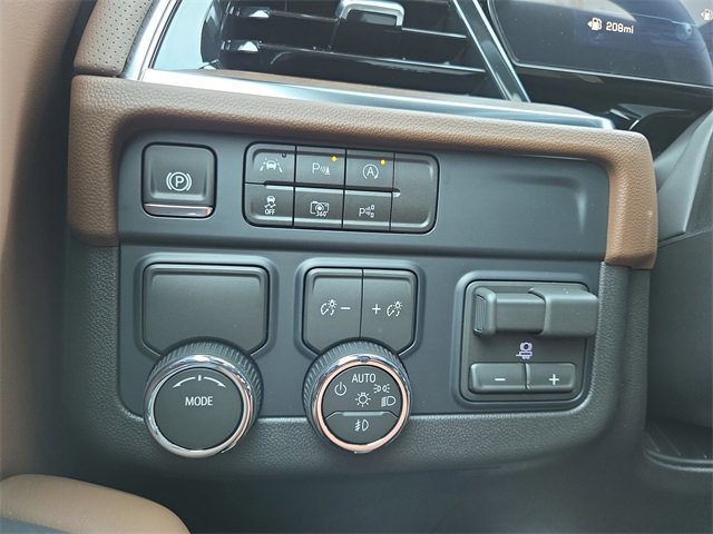 New 2026 Chevrolet Tahoe High Country w/ Sun And Tow Package image 25