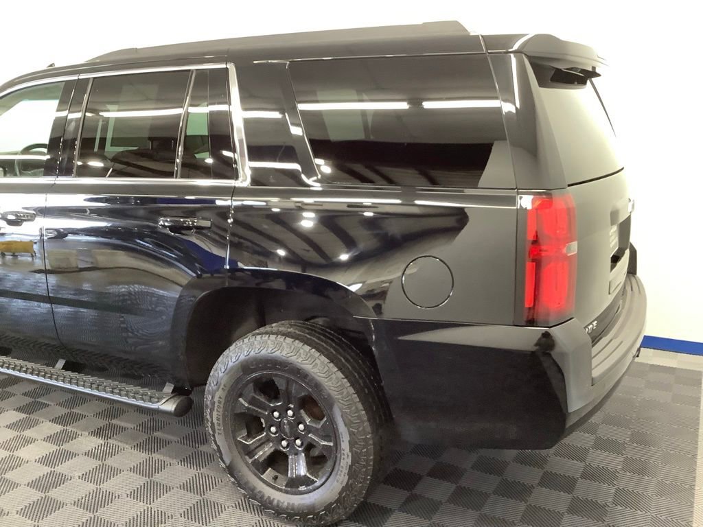Used 2019 Chevrolet Tahoe LS w/ Enhanced Driver Alert Package AWD/4WD image 3