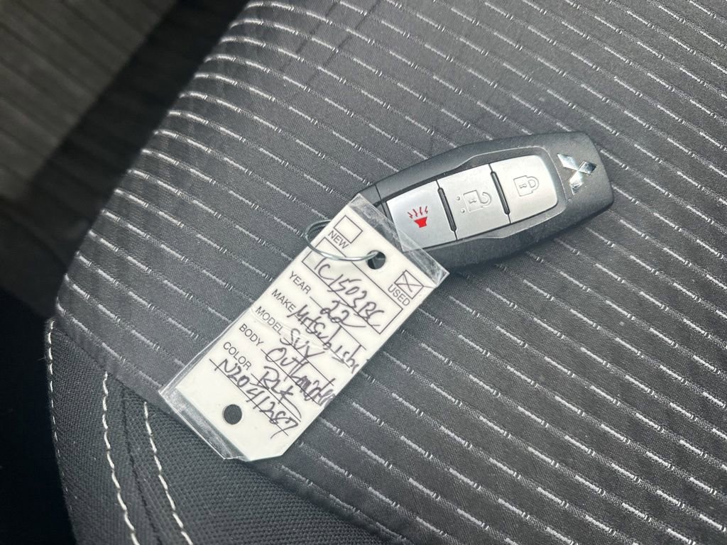 Used 2022 Mitsubishi Outlander ES image 31