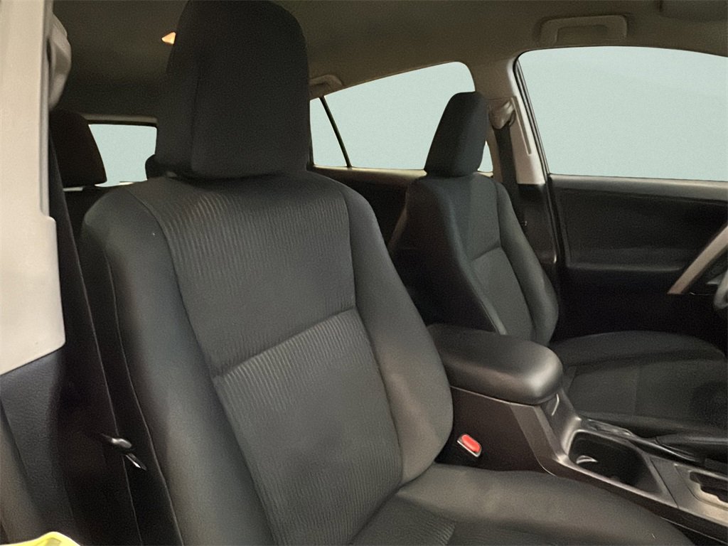 Used 2017 Toyota RAV4 LE image 14