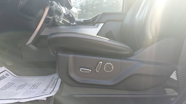 Used 2019 Ford F150 Platinum w/ Equipment Group 701A Luxury AWD/4WD image 11