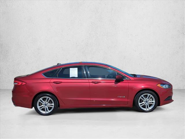 Used 2018 Ford Fusion SE FWD video 4