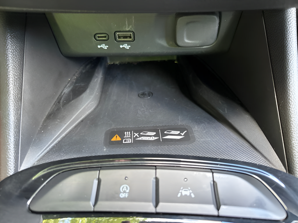 Used 2025 Buick Envista Avenir FWD image 29